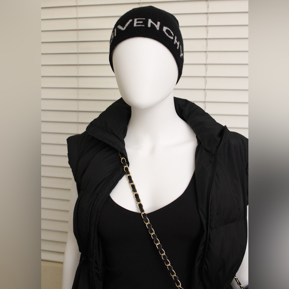 Givenchy black and gray reversible beanie - Picture 3 of 10